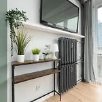 Rentplanet - Przy Parku Mirowskim Apartment Warsaw