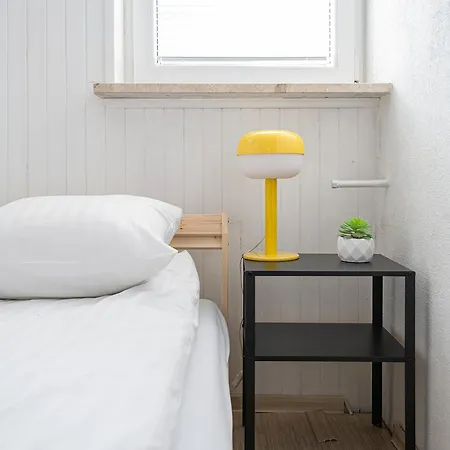 Rentplanet - Przy Parku Mirowskim Varsó