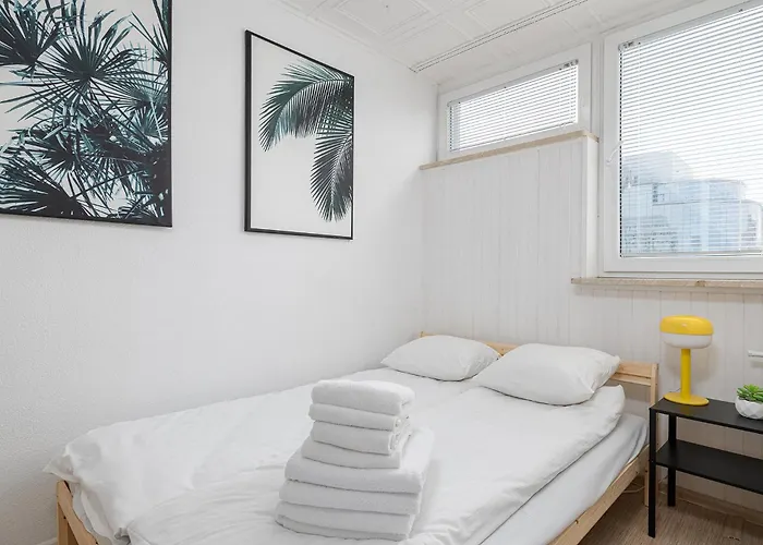 Rentplanet - Przy Parku Mirowskim وارسو